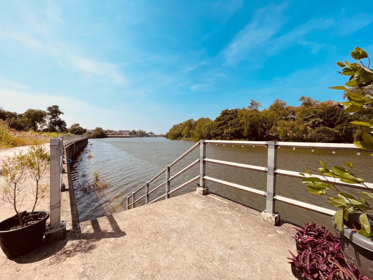 Usabai Riverside Boutique Hotel Chanthaburi Dış mekan fotoğraf