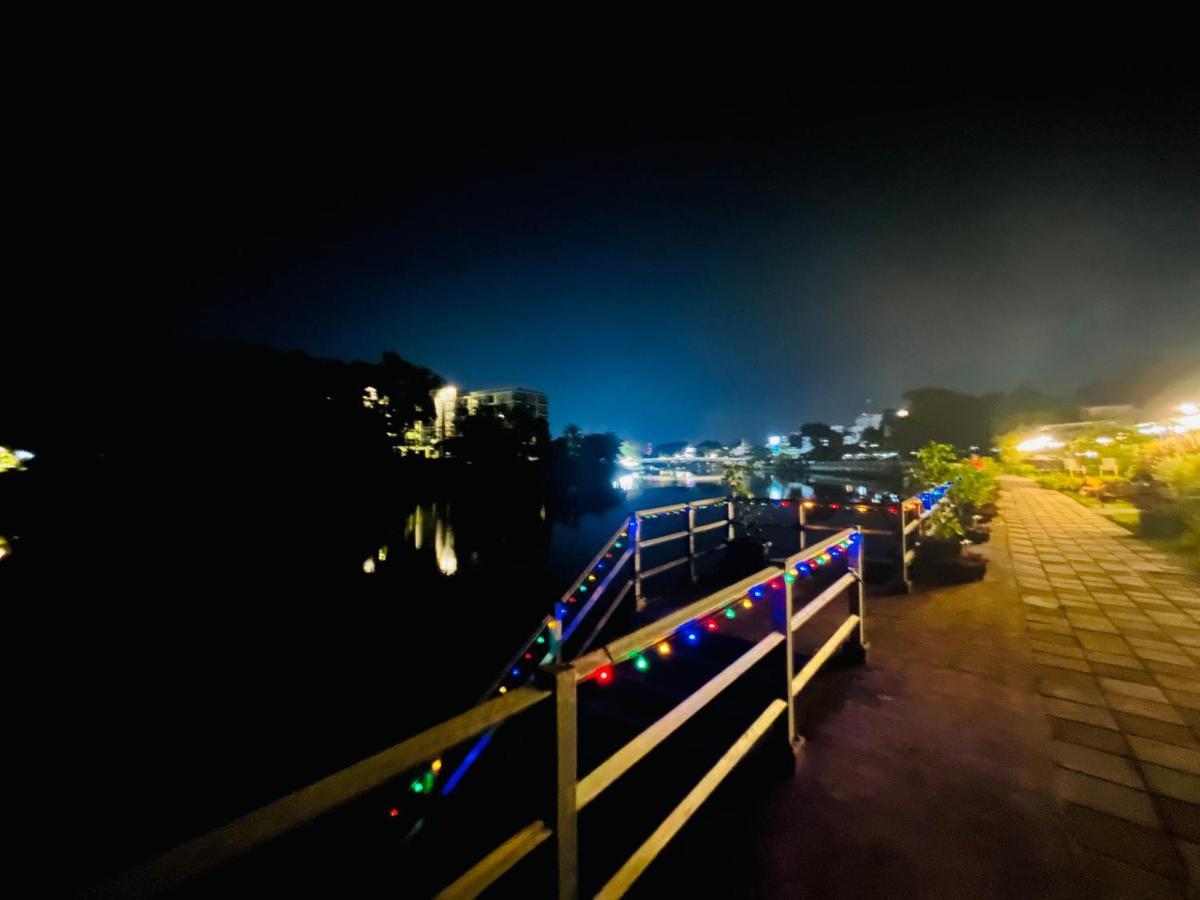 Usabai Riverside Boutique Hotel Chanthaburi Dış mekan fotoğraf